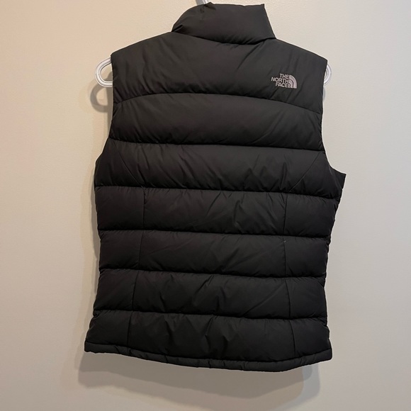 ❌sold❌ north face puffer vest 700 small - Picture 3 of 4
